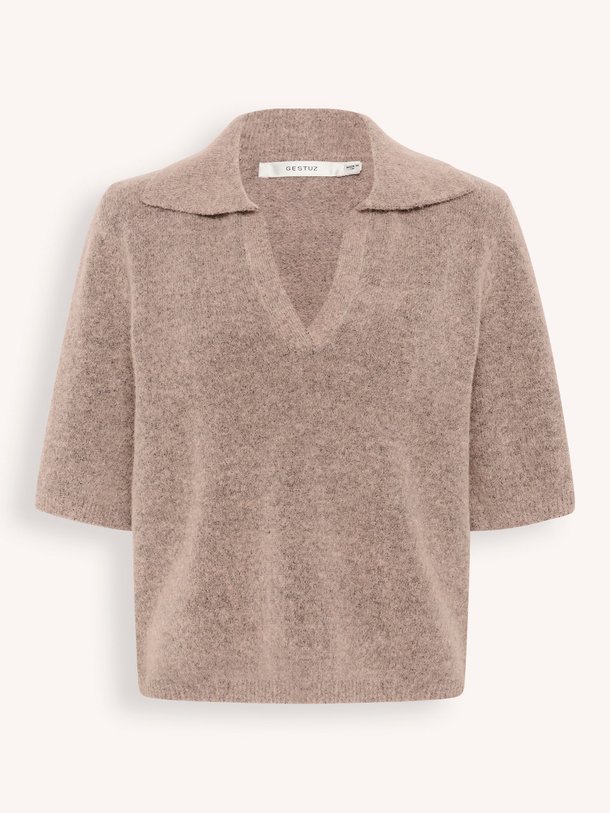 Ontdek de Alpha alpacamix gemêleerde polo trui van Gestuz in de kleur zand bij Orangebag. Op werkdagen voor 21:45 besteld, morgen in huis.