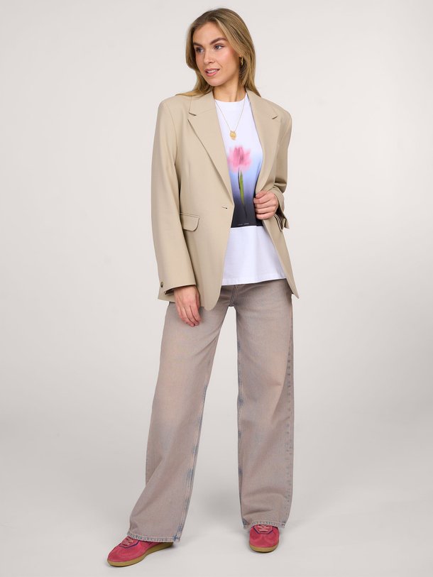 Ontdek de Shelly high waist loose fit non-stretch jeans van Samsoe Samsoe in de kleur bruin bij Orangebag. Op werkdagen voor 21:45 besteld, morgen in huis.