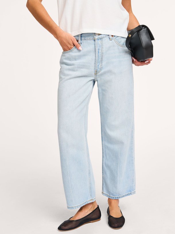 Ontdek de High waist loose fit jeans van Re/Done in de kleur blauw bij Orangebag. Op werkdagen voor 21:45 besteld, morgen in huis.