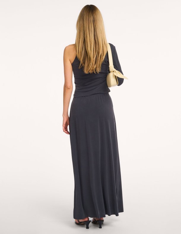 Ontdek de Sasusanna modalmix rok van Samsoe Samsoe in de kleur Zwart bij Orangebag. Op werkdagen voor 21:45 besteld, morgen in huis.