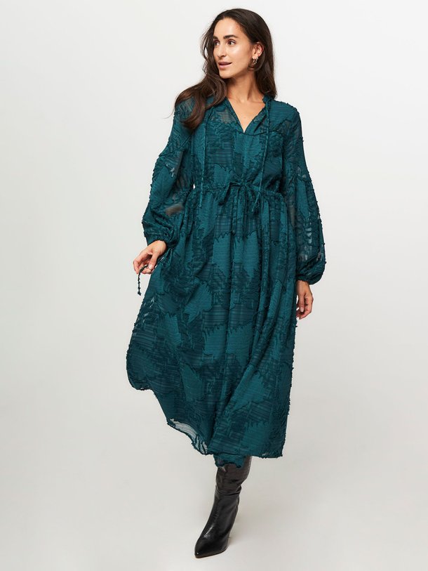 Ontdek de Alicia geweven maxi jurk met dessin van Hofmann Copenhagen in de kleur donkergroen bij Orangebag. Op werkdagen voor 21:45 besteld, morgen in huis.