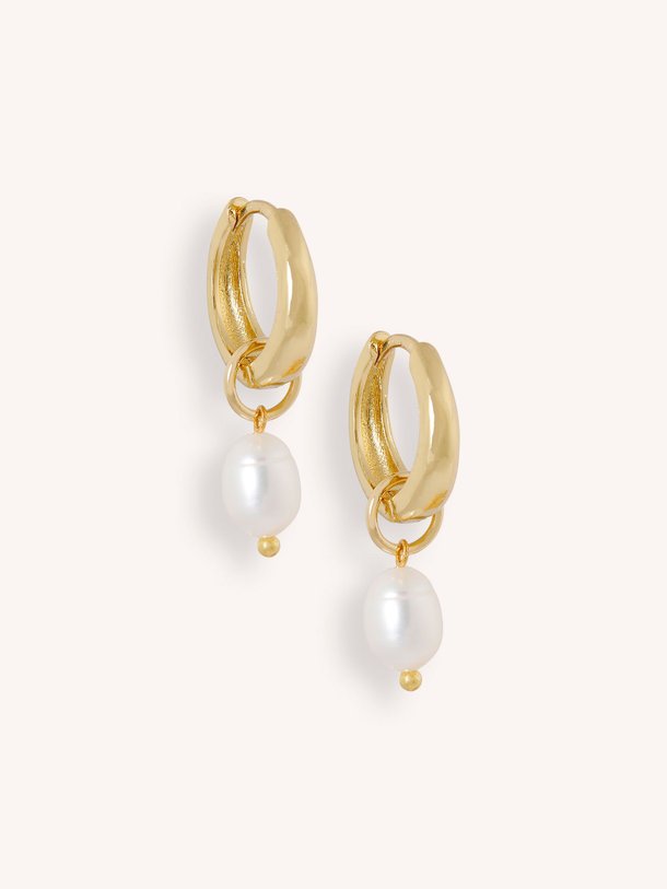 Ontdek de Vergulde oorringen met zoetwaterparel van Ellen Beekmans in de kleur goudkleur bij Orangebag. Op werkdagen voor 21:45 besteld, morgen in huis.