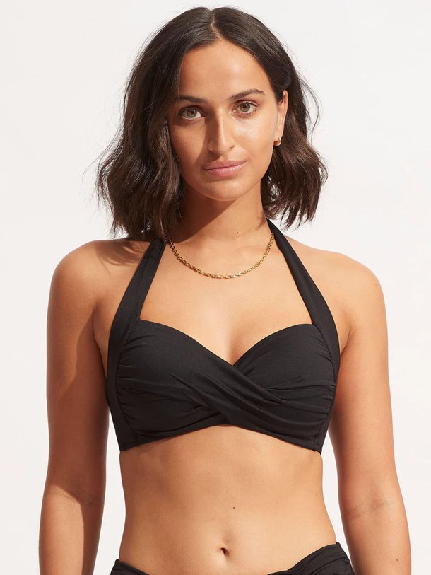 Ontdek de Seafolly Collective Twist Soft Cup Halter van Seafolly in de kleur zwart bij Orangebag. Op werkdagen voor 21:45 besteld, morgen in huis.