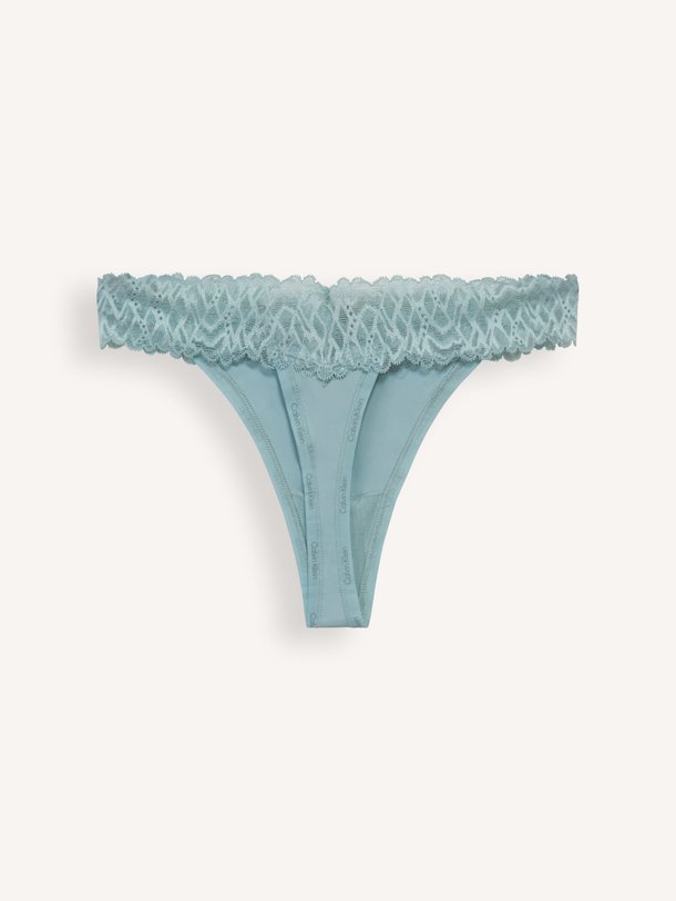 Ontdek de Jersey string met kant van Calvin Klein in de kleur aquablauw bij Orangebag. Op werkdagen voor 21:45 besteld, morgen in huis.