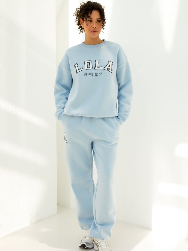 Ontdek de Milla katoenmix joggingbroek van The Lola Club in de kleur lichtblauw bij Orangebag. Op werkdagen voor 21:45 besteld, morgen in huis.