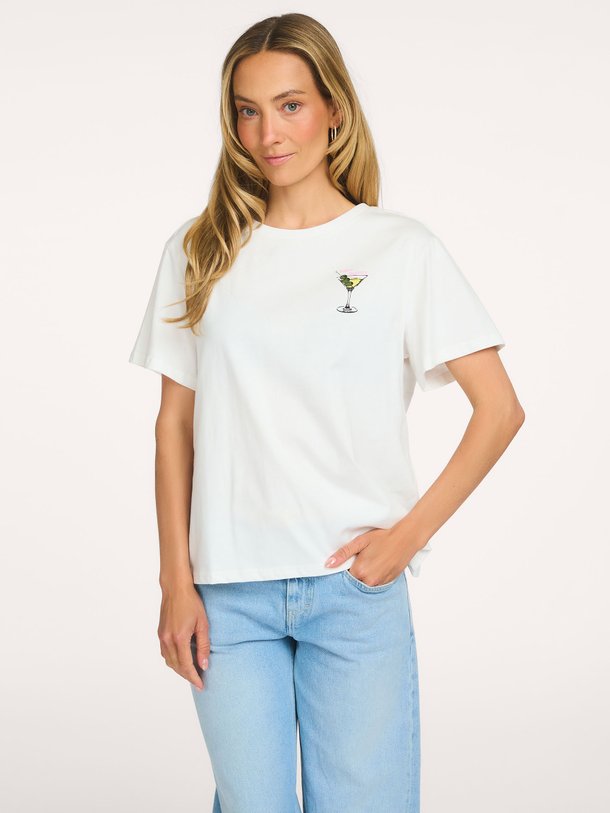 Lollys Laundry EleanorLL Tee SS online kopen | Orangebag Ontdek het EleanorLL Tee SS van Lollys Laundry bij Orangebag. Een fris wit T-shirt van zacht katoen met een speels martini-detail op de borst.