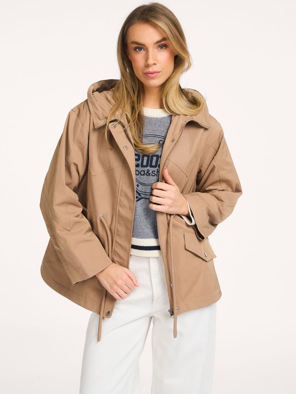 Ontdek de Ilio katoenmix jack van ba&sh in de kleur Camel bij Orangebag. Op werkdagen voor 21:45 besteld, morgen in huis.