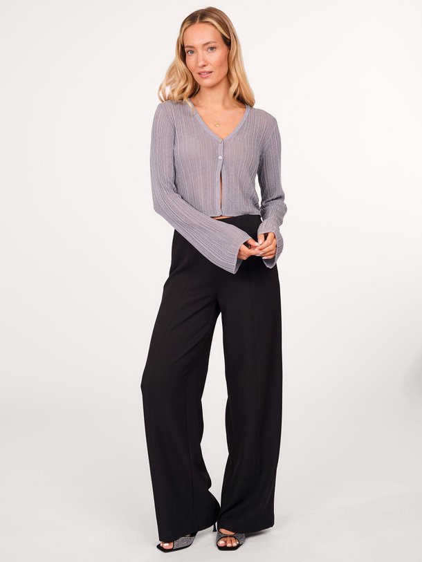 Ontdek de Kirsten viscosemix vest met lurex van Modstrom in de kleur grijs bij Orangebag. Op werkdagen voor 21:45 besteld, morgen in huis.