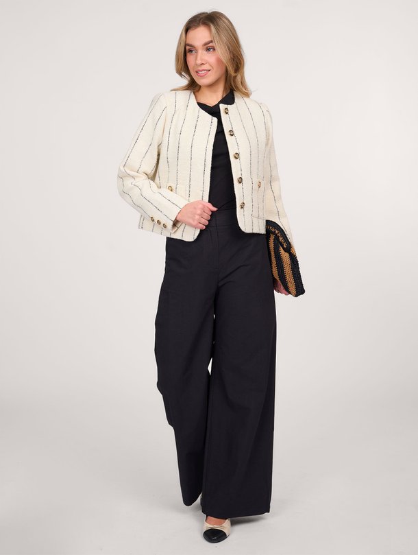 Ontdek de Jacky organic cotton wide leg pantalon van Suncoo in de kleur zwart bij Orangebag. Op werkdagen voor 21:45 besteld, morgen in huis.