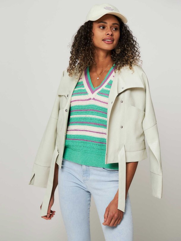 Ontdek de Wonder organic cottonmix gebreide top van Gloria. Gloria. in de kleur groen bij Orangebag. Op werkdagen voor 21:45 besteld, morgen in huis.