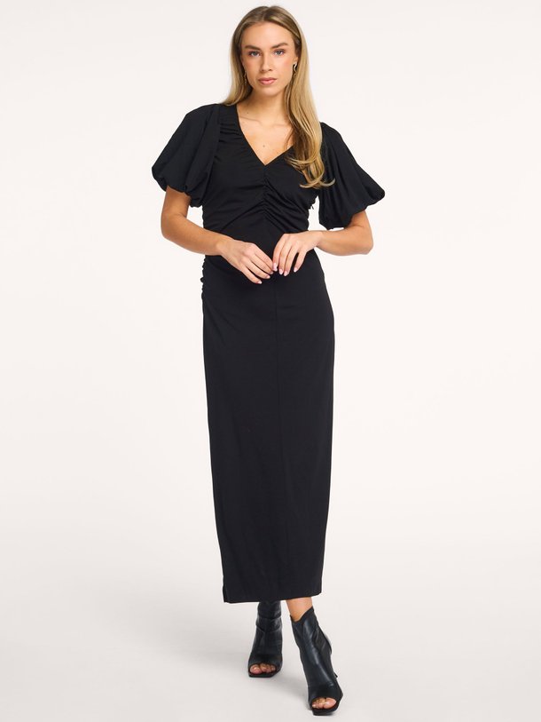 Ontdek de Marise viscosemix maxi jurk van Haute L'Amitié in de kleur Zwart bij Orangebag. Op werkdagen voor 21:45 besteld, morgen in huis.