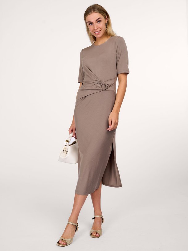 Ontdek de Lyocellmix jurk van Yaya in de kleur bruingrijs bij Orangebag. Op werkdagen voor 21:45 besteld, morgen in huis.