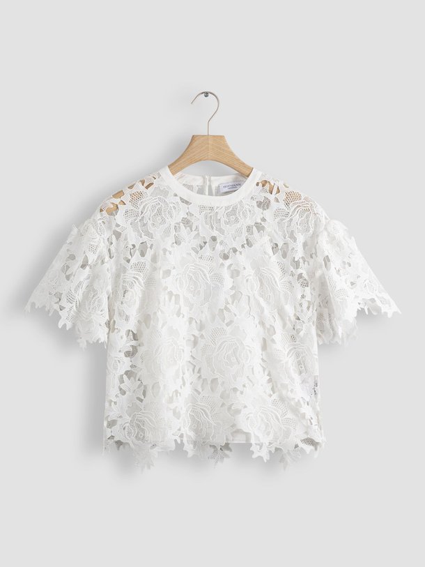 Ontdek de Kristeen geweven broderie top van Hofmann Copenhagen in de kleur wit bij Orangebag. Op werkdagen voor 21:45 besteld, morgen in huis.