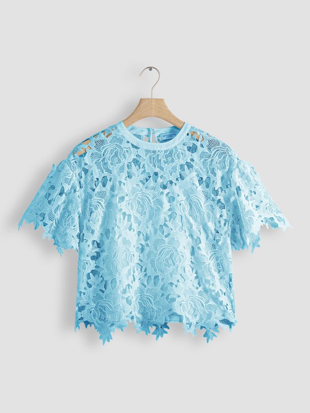 Ontdek de Kristeen geweven broderie top van Hofmann Copenhagen in de kleur blauw bij Orangebag. Op werkdagen voor 21:45 besteld, morgen in huis.