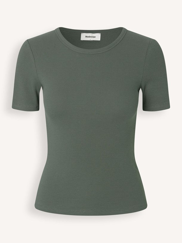 Ontdek de Igor katoenmix rib T-shirt van Modstrom in de kleur Donkergroen bij Orangebag. Op werkdagen voor 21:45 besteld, morgen in huis.