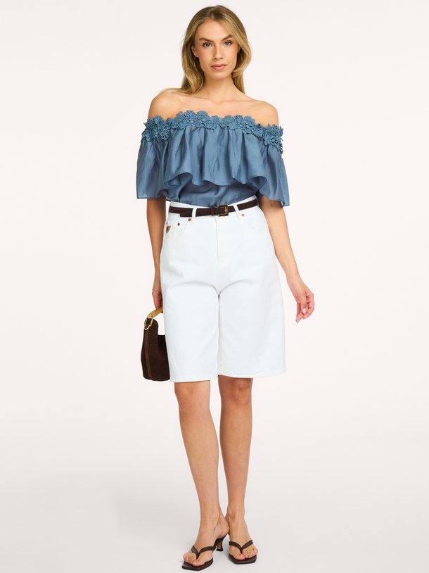 Ontdek de CMMOLLY-BLOUSE van Copenhagen Muse bij Orangebag. Op werkdagen voor 21:45 besteld, morgen in huis.