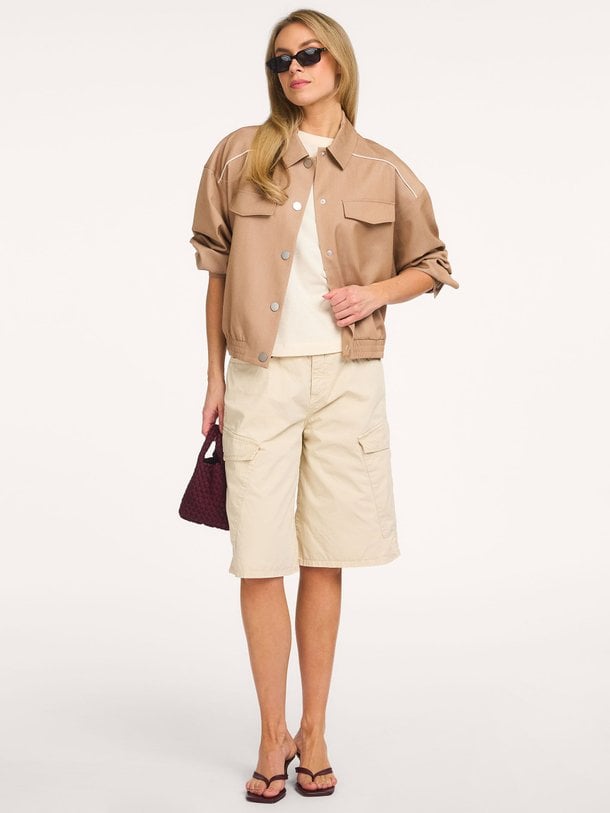 Ontdek de Viscosemix jack van Alix The Label in de kleur Camel bij Orangebag. Op werkdagen voor 21:45 besteld, morgen in huis.