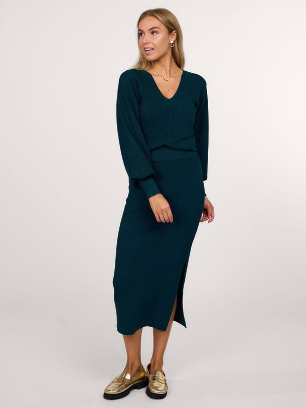 Ontdek de Stefanie viscosemix rok met lurex van Freebird in de kleur donkergroen bij Orangebag. Op werkdagen voor 21:45 besteld, morgen in huis.