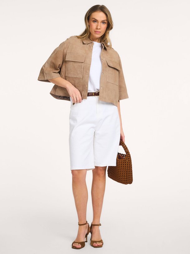 Ontdek de Nala suède blouse van Alter Ego in de kleur Taupe bij Orangebag. Op werkdagen voor 21:45 besteld, morgen in huis.