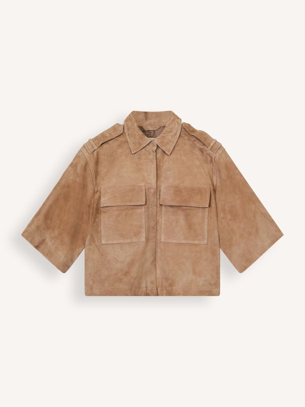Ontdek de Nala suède blouse van Alter Ego in de kleur Taupe bij Orangebag. Op werkdagen voor 21:45 besteld, morgen in huis.
