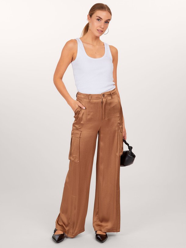Ontdek de Zijdemix broek van Semicouture in de kleur brons bij Orangebag. Op werkdagen voor 21:45 besteld, morgen in huis.