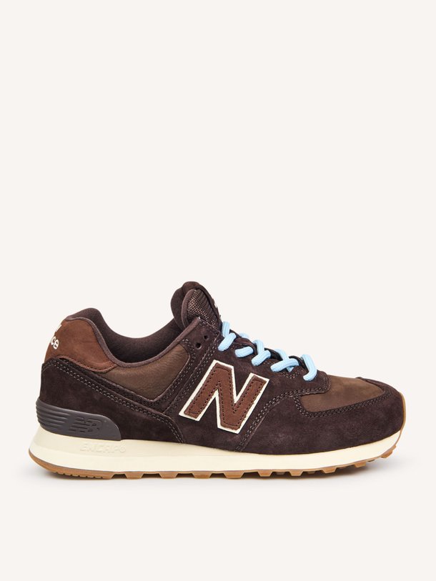 Ontdek de W5747 suède sneakers van New Balance in de kleur Donkerbruin bij Orangebag. Op werkdagen voor 21:45 besteld, morgen in huis.