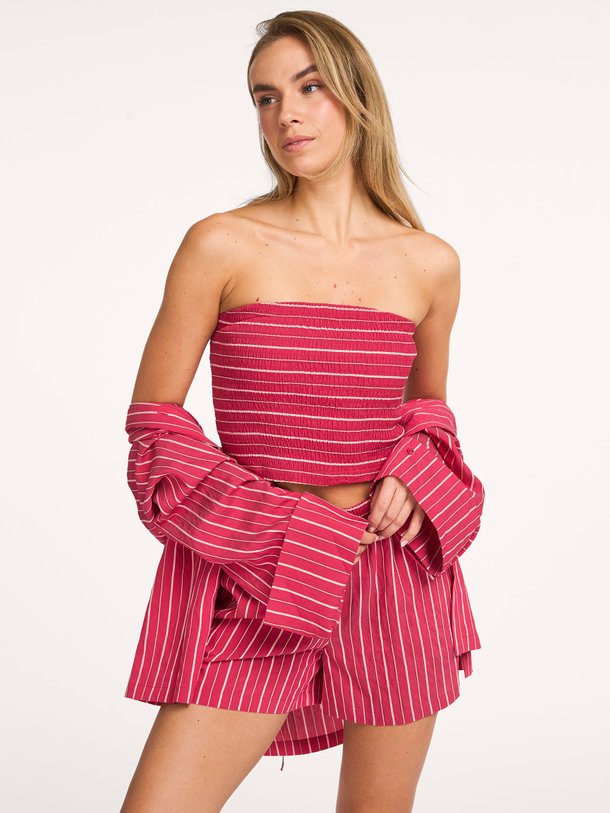 Ontdek de Bliss viscosemix gestreepte strapless top van Dante 6 in de kleur Rood bij Orangebag. Op werkdagen voor 21:45 besteld, morgen in huis.