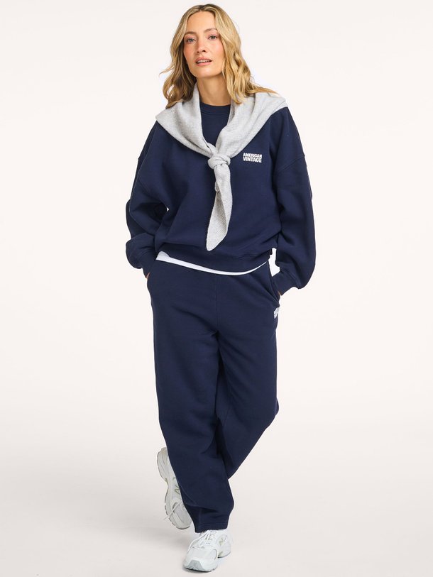 Ontdek de Plizzy katoenen logo joggingbroek van American Vintage in de kleur Donkerblauw bij Orangebag. Op werkdagen voor 21:45 besteld, morgen in huis.