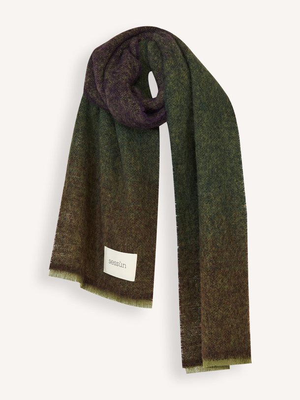 Ontdek de Tima alpacamix sjaal van Sessun in de kleur Mosgroen bij Orangebag. Op werkdagen voor 21:45 besteld, morgen in huis.
