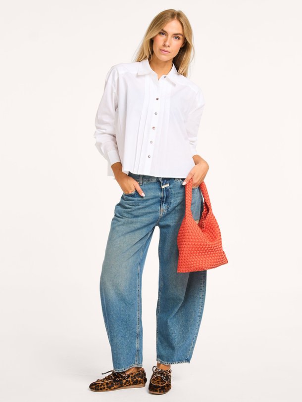 Ontdek de Imaani katoenen blouse van Ruby Tuesday in de kleur wit bij Orangebag. Op werkdagen voor 21:45 besteld, morgen in huis.