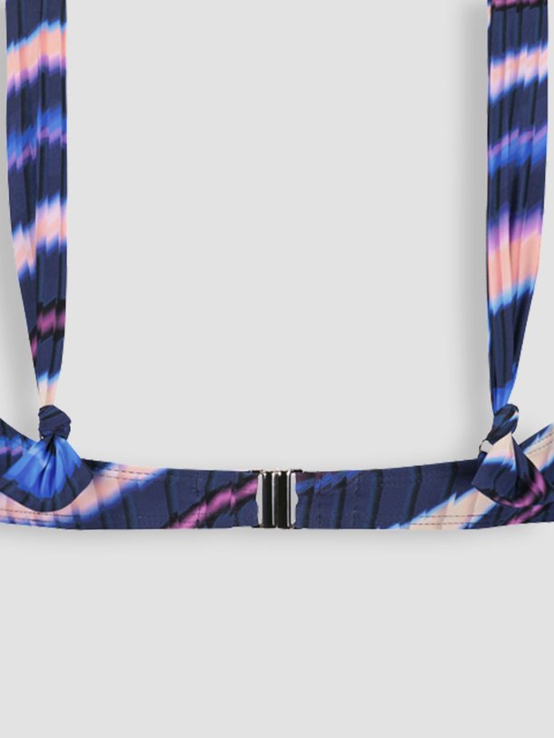 Ontdek de Allure voorgevormde bikinitop met print van Cyell in de kleur donkerblauw bij Orangebag. Op werkdagen voor 21:45 besteld, morgen in huis.
