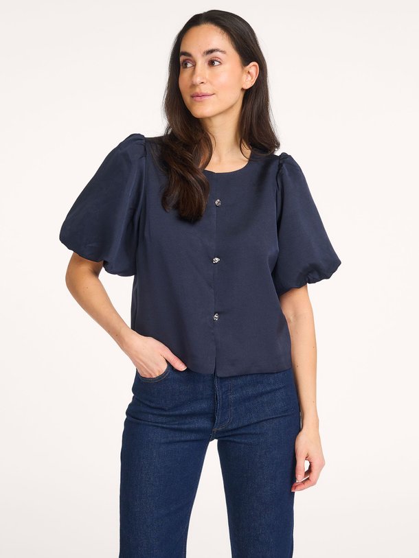 Ontdek de Aisa geweven satijnen blouse van Neo Noir in de kleur Donkerblauw bij Orangebag. Op werkdagen voor 21:45 besteld, morgen in huis.