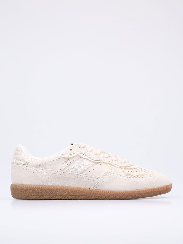 Ontdek de Tb.490 suède sneakers van Alohas in de kleur crème bij Orangebag. Op werkdagen voor 21:45 besteld, morgen in huis.