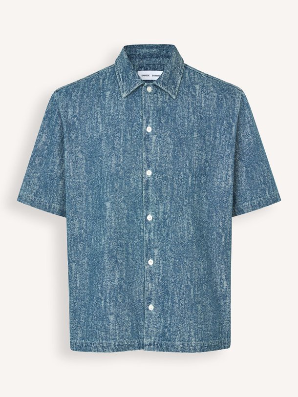Ontdek de Saayo denim overhemd van Samsoe Samsoe in de kleur blauw bij Orangebag. Op werkdagen voor 21:45 besteld, morgen in huis.