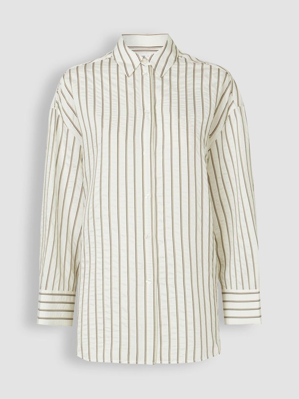 Ontdek de Marika viscosemix blouse met gestreept dessin van Samsoe Samsoe in de kleur ecru bij Orangebag. Op werkdagen voor 21:45 besteld, morgen in huis.
