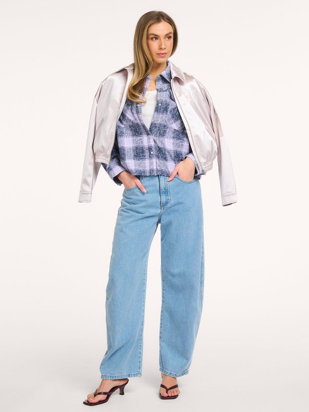 Ontdek de Katoenmix geruite blouse van Alix The Label in de kleur Donkerblauw bij Orangebag. Op werkdagen voor 21:45 besteld, morgen in huis.