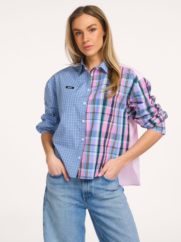 Ontdek de Sara katoenen blouse van Johny in de kleur Roze bij Orangebag. Op werkdagen voor 21:45 besteld, morgen in huis.