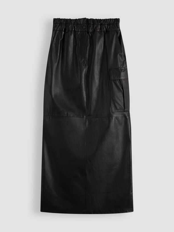 Ontdek de Mandy lederen A-lijn cargo rok van Alter Ego in de kleur zwart bij Orangebag. Op werkdagen voor 21:45 besteld, morgen in huis.
