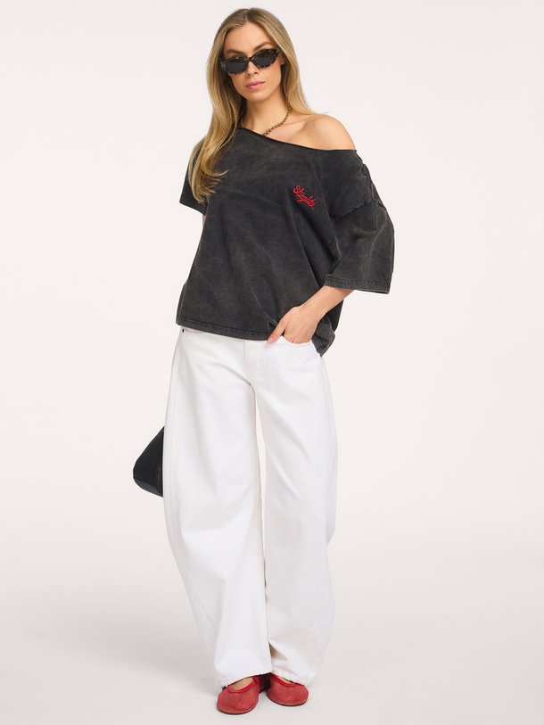 Ontdek de Lucio katoenen T-shirt met print van Stieglitz in de kleur Zwart bij Orangebag. Op werkdagen voor 21:45 besteld, morgen in huis.