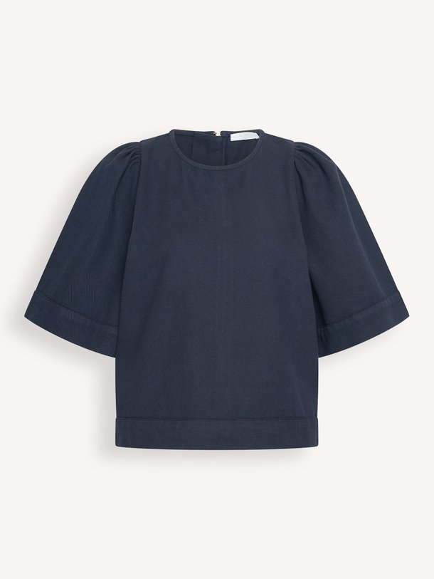 Ontdek de Olivia katoenen top van By-Bar in de kleur Donkerblauw bij Orangebag. Op werkdagen voor 21:45 besteld, morgen in huis.