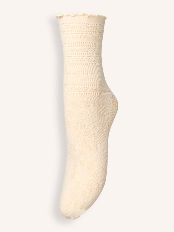 Ontdek de Bloom jersey kanten sokken van Becksondergaard in de kleur Off-white bij Orangebag. Op werkdagen voor 21:45 besteld, morgen in huis.