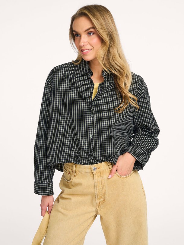 Ontdek de Johan katoenen geruite blouse van Bellerose in de kleur Donkerblauw bij Orangebag. Op werkdagen voor 21:45 besteld, morgen in huis.