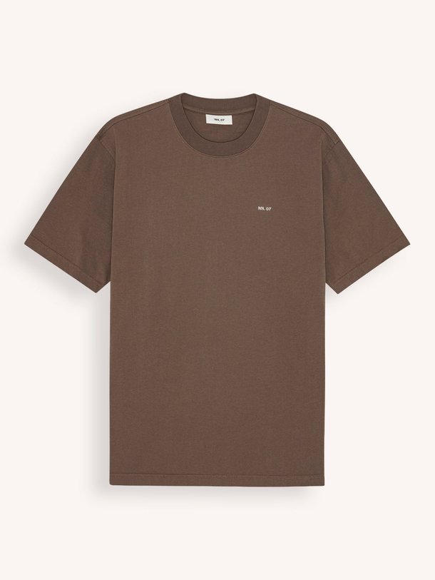 Ontdek de Adam organic cotton logo T-shirt van NN.07 in de kleur Bruin bij Orangebag. Op werkdagen voor 21:45 besteld, morgen in huis.