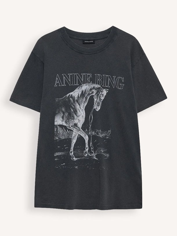 Ontdek de Lili katoenen T-shirt met print van Anine Bing in de kleur Zwart bij Orangebag. Op werkdagen voor 21:45 besteld, morgen in huis.