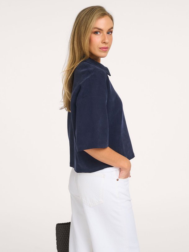 Ontdek de Lyocellmix polo top van Yaya in de kleur Donkerblauw bij Orangebag. Op werkdagen voor 21:45 besteld, morgen in huis.