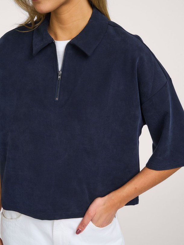 Ontdek de Lyocellmix polo top van Yaya in de kleur Donkerblauw bij Orangebag. Op werkdagen voor 21:45 besteld, morgen in huis.