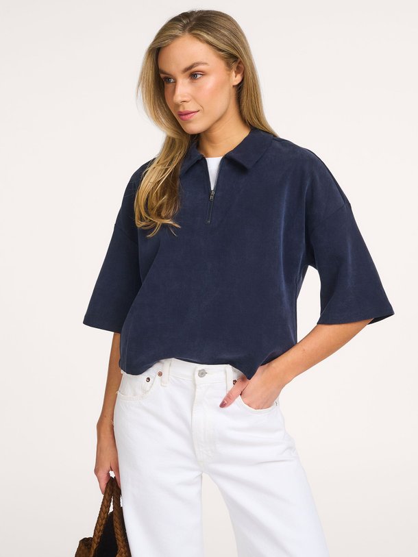 Ontdek de Lyocellmix polo top van Yaya in de kleur Donkerblauw bij Orangebag. Op werkdagen voor 21:45 besteld, morgen in huis.