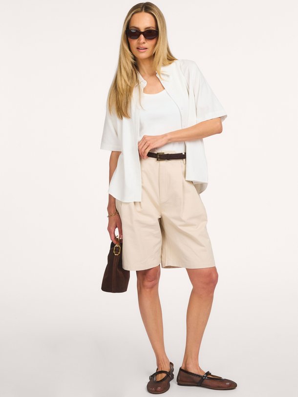 Ontdek de MWDias SS Boxy Shirt van My Essential Wardrobe bij Orangebag. Op werkdagen voor 21:45 besteld, morgen in huis.