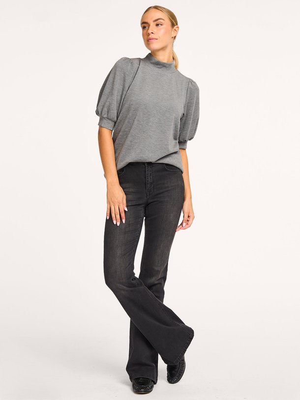 Ontdek de The Dekota high waist flared fit jeans van My Essential Wardrobe in de kleur antraciet bij Orangebag. Op werkdagen voor 21:45 besteld, morgen in huis.
