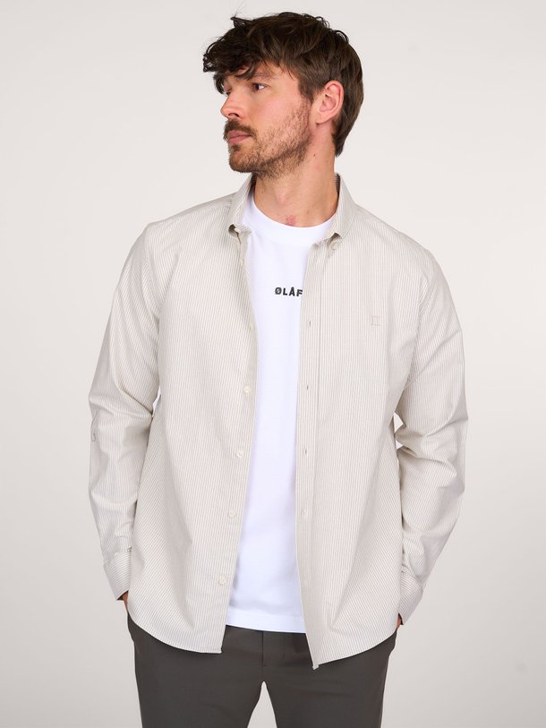 Ontdek de Konrad katoenmix gestreept overhemd van Les Deux in de kleur ecru bij Orangebag. Op werkdagen voor 21:45 besteld, morgen in huis.